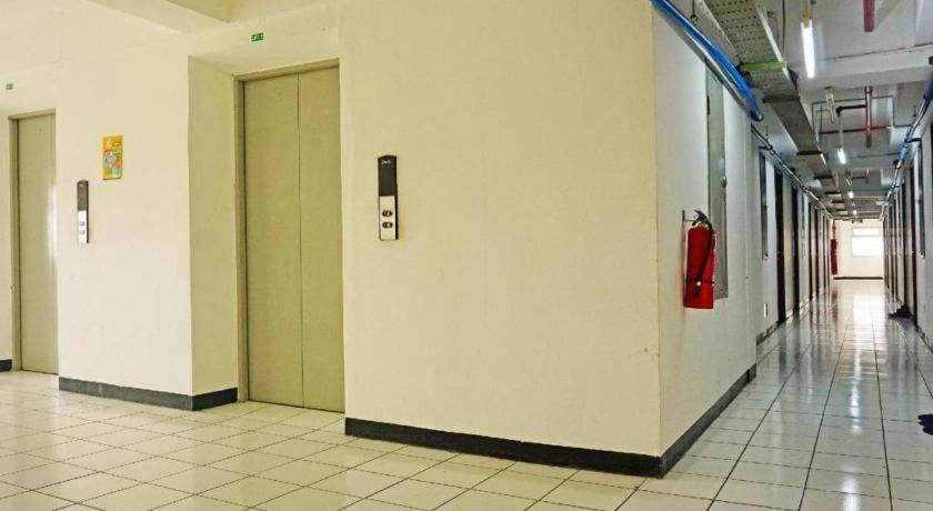 Oyo 91593 San San Rooms Apartment Gunung Putri Square Bogor Exterior foto