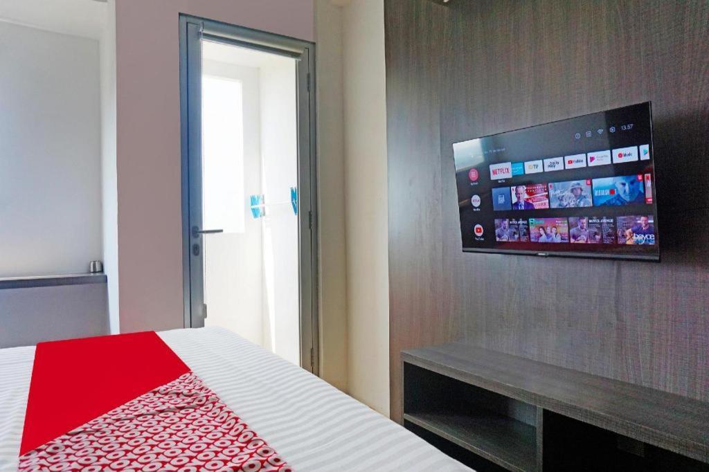 Oyo 91593 San San Rooms Apartment Gunung Putri Square Bogor Exterior foto