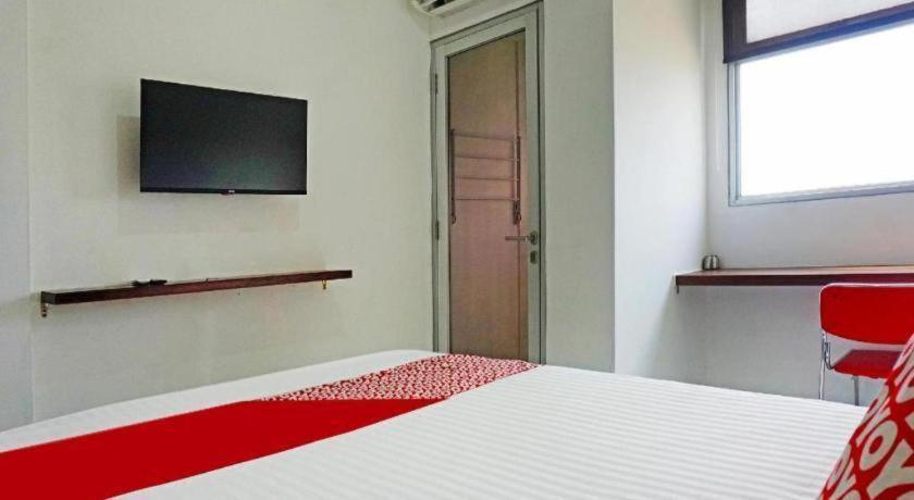 Oyo 91593 San San Rooms Apartment Gunung Putri Square Bogor Exterior foto
