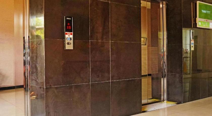 Oyo 91593 San San Rooms Apartment Gunung Putri Square Bogor Exterior foto